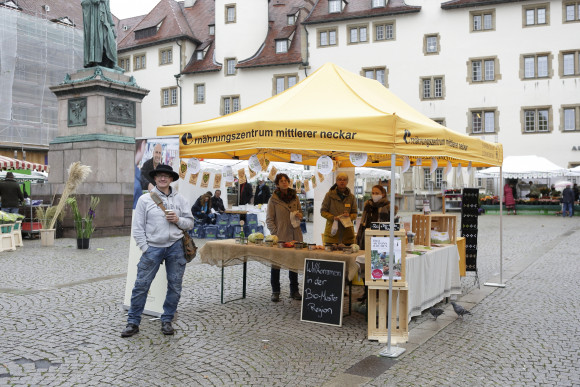 lambert-gmbh-goeppingen-elebe-deinen-markt-kampagne-stuttgart-wochenmarkt-event-vertreter