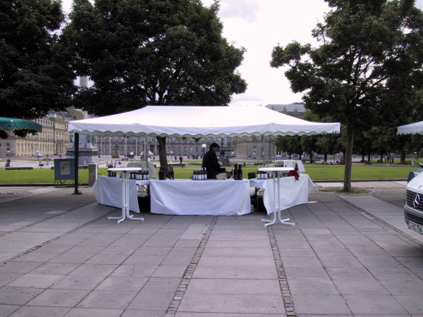 lambert-gmbh-goeppingen-marktsysteme-marktbedarf-marktschirme-zelte-baukastensystem-weinfest-stuttgart