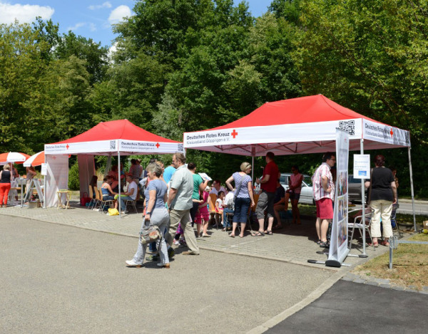 lambert-gmbh-goeppingen-faltzelte-zelte-marktzelte-gartenzelt-sonnenschutz-promotion-fullprint