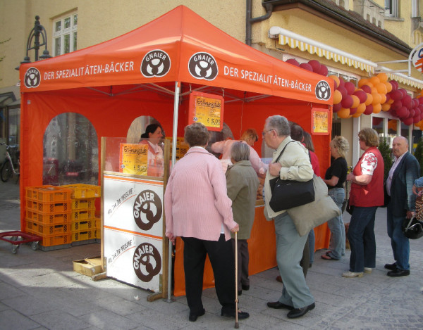 lambert-gmbh-goeppingen-faltzelte-zelte-marktzelte-gartenzelt-sonnenschutz-promotion-strassenverkauf