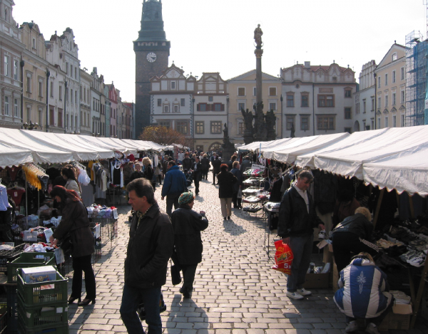 lambert-gmbh-goeppingen-marktsysteme-marktbedarf-holzstand-verkaufsstand-wochenmarkt