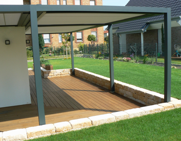 lambert-gmbh-goeppingen-sonnenschutz-qbus-pergola-markise-markisensystem-terrasse